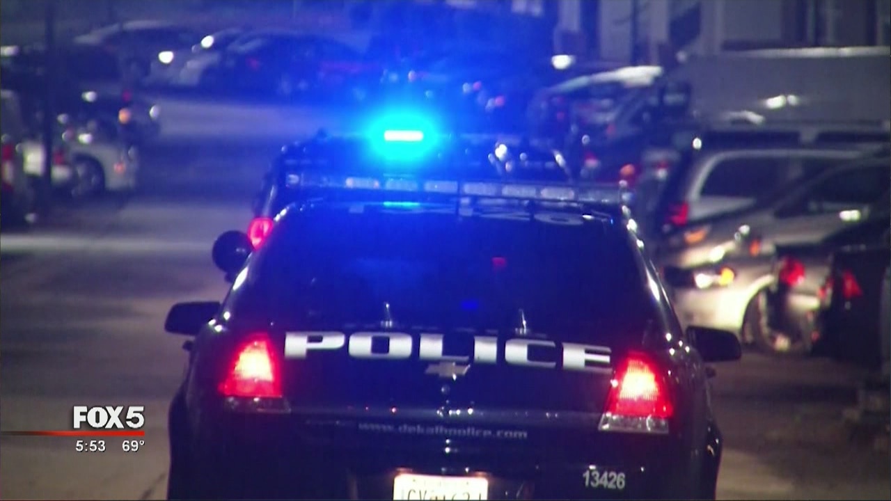 Man hit by stray bullet in DeKalb County | FOX 5 Atlanta