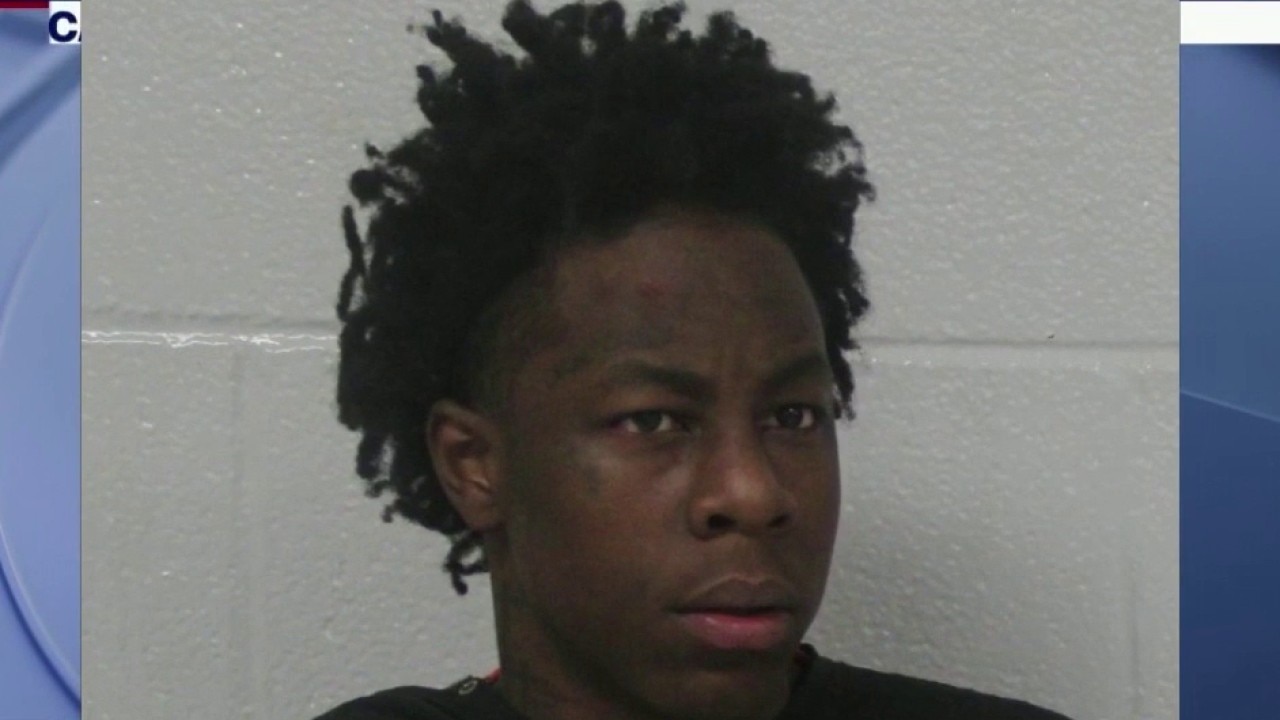 Man pulls handgun on officer before shooting