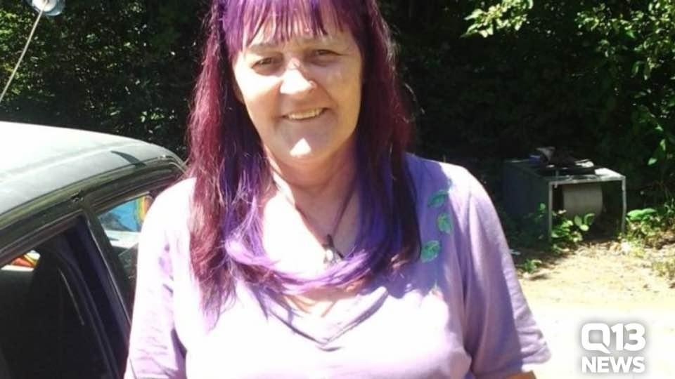 Woman hit by stray bullet in Pierce County dies