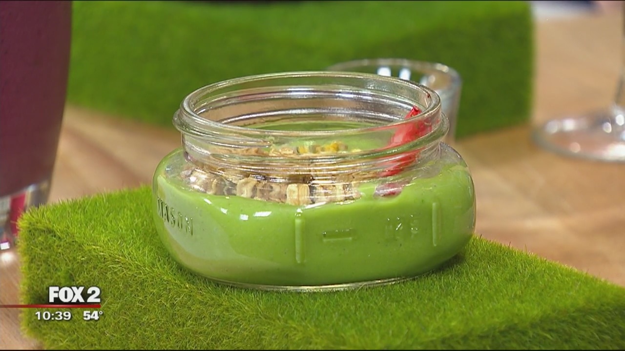 Naked Fuel prepares smoothie bowls