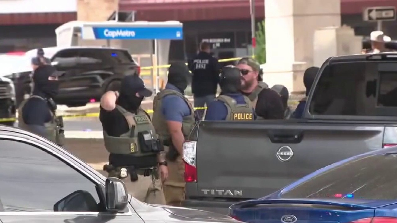 Immigration hearing for man shot by ICE agent in Austin