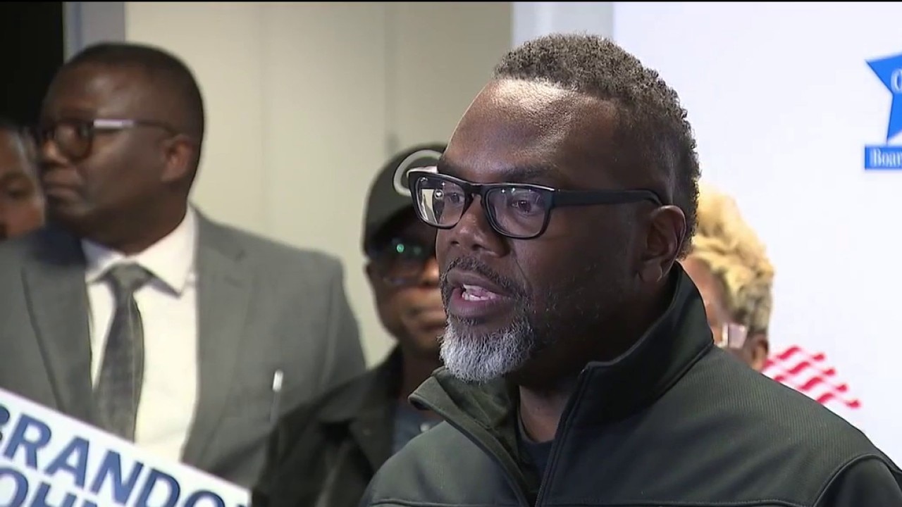 The race is on: Brandon Johnson officially files for second term as Chicago mayor