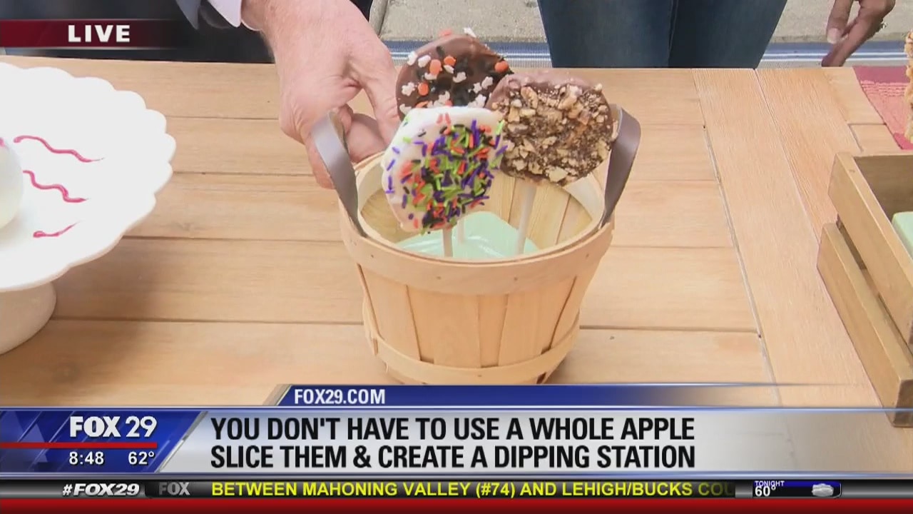 Roberta Pipito shows off some delicious candy apple tips!