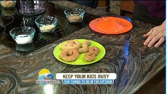 Tips for keeping your kids busy in the kitchen