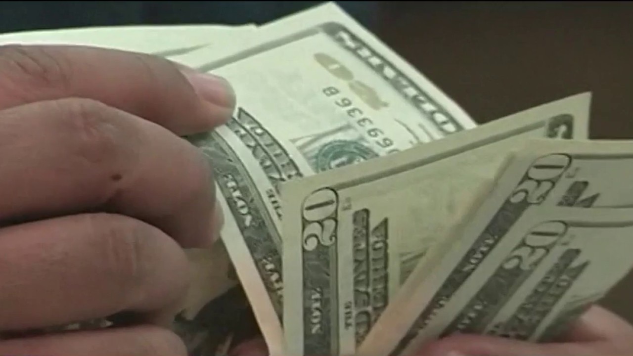 Chicago's minimum wage set to increase July 1st: What you need to know