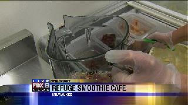 Laura learns how to make a smoothie