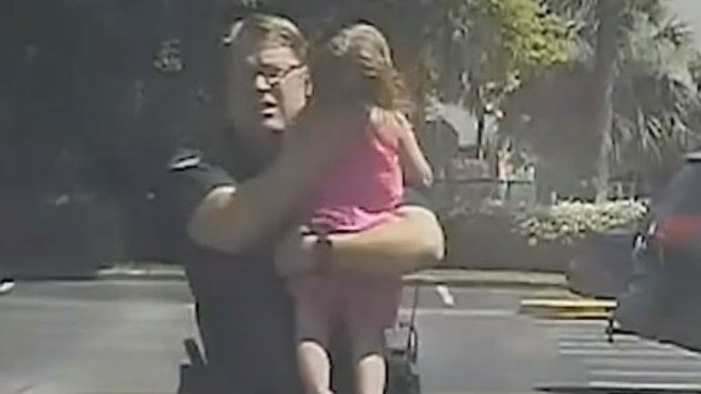 DEPUTY_SAVES_TODDLER_FROM_HOT_CAR__HANDOUT___3RBD6VYA.mp4
