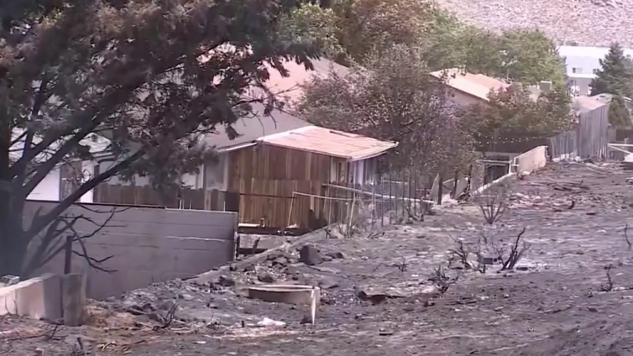 Hawk Fire burns dozens of homes near Reno, Nevada