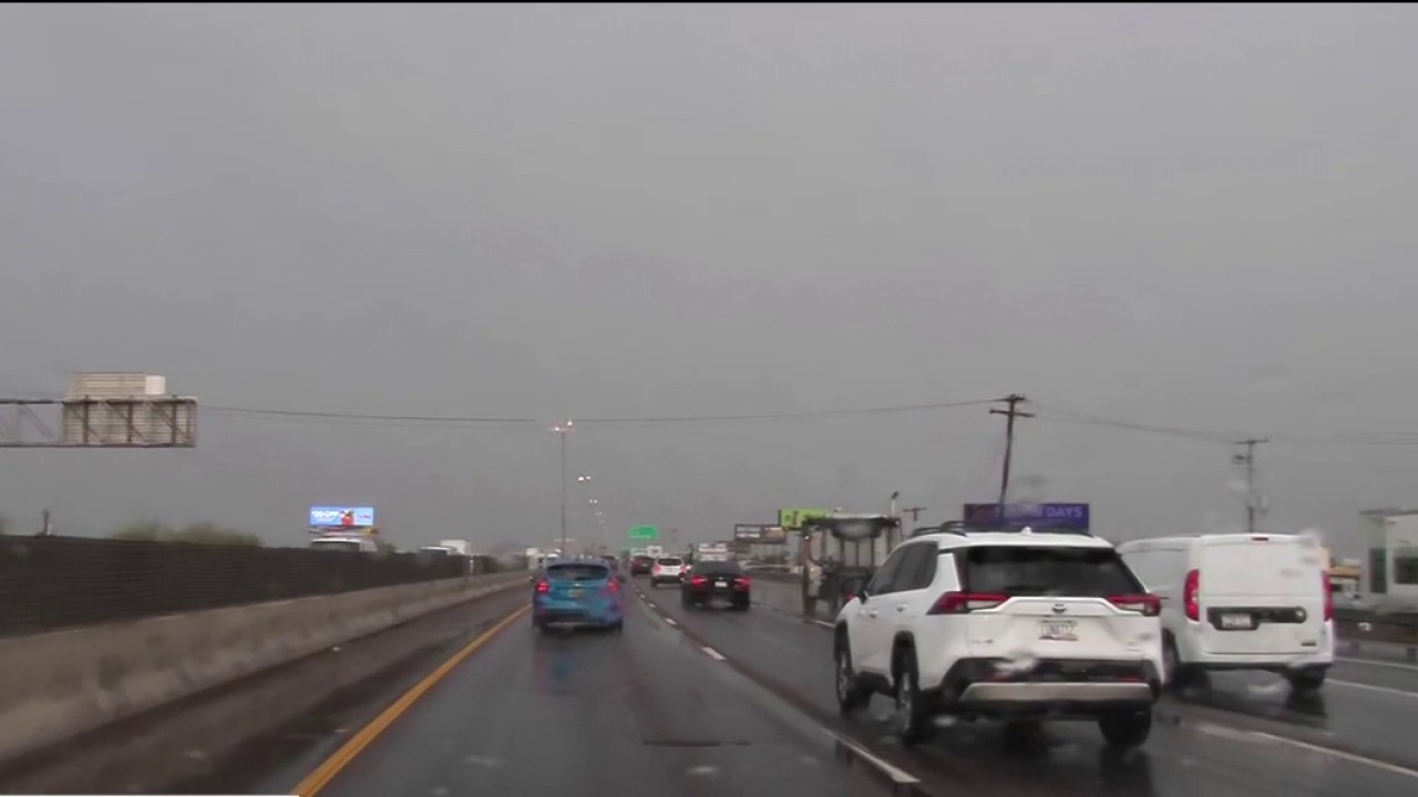 Morning monsoon storm moves through Phoenix