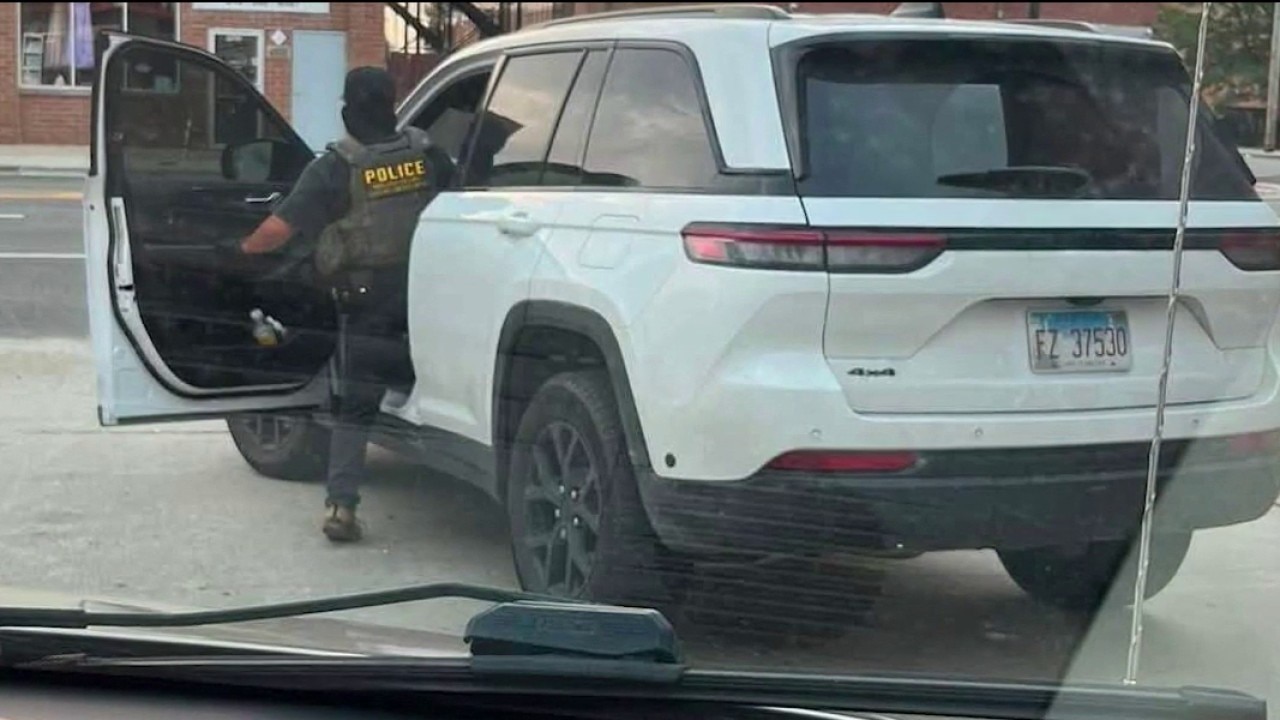 ICE arrests 2 people in separate East Chicago incidents 