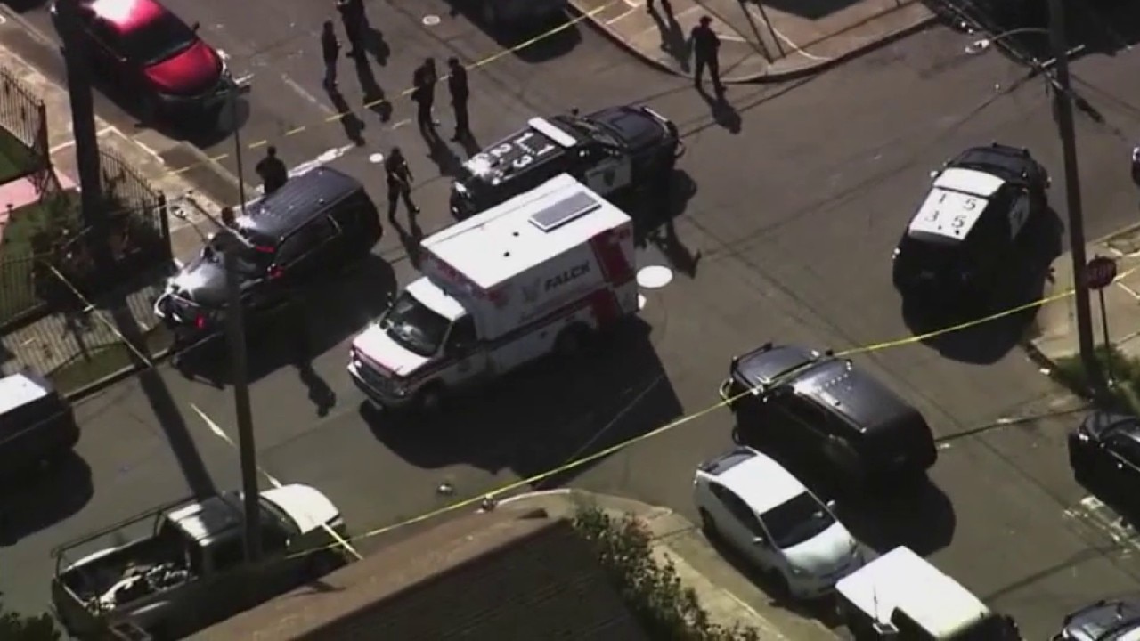 Oakland Police shoot, kill armed man after he threatened residents