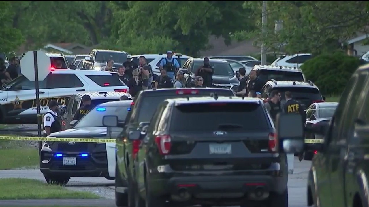 Five in custody after undercover gun trafficking operation turns violent in Country Club Hills