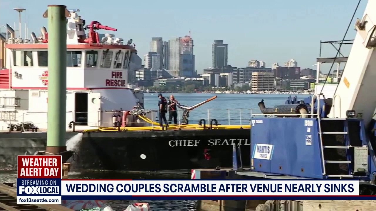 Sinking ferry disrupts Lake Union weddings