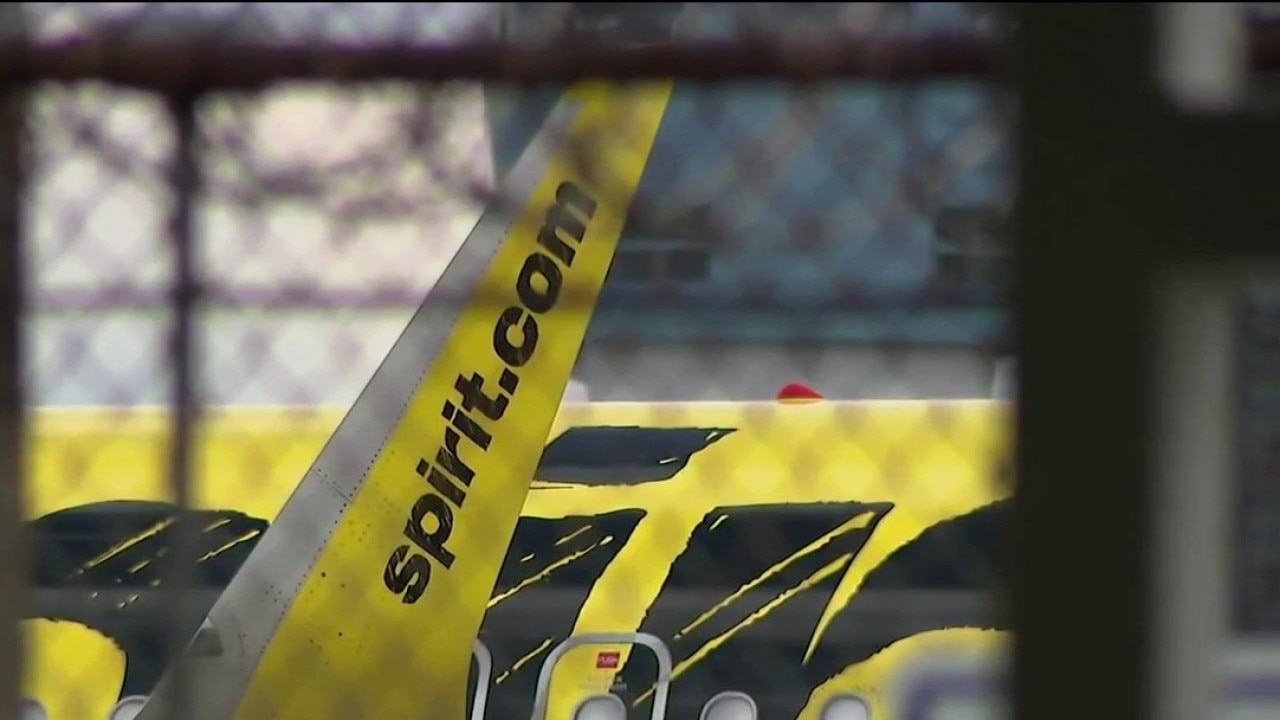 Spirit Airlines unceremonious shutdown leaves 17,000 without jobs