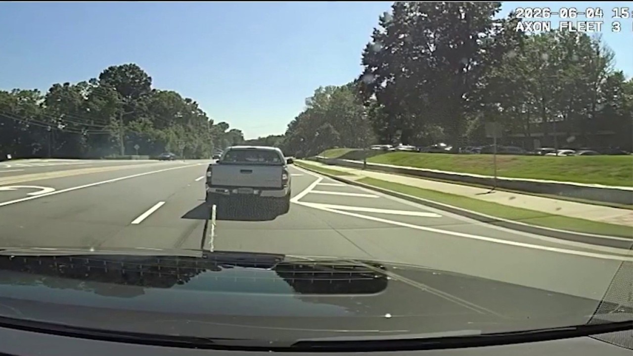 Sandy Springs police use grappler to stop truck