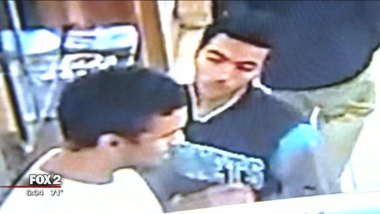 5TH AVENUE LIQUOR STORE SHOOTING | FOX 2 Detroit