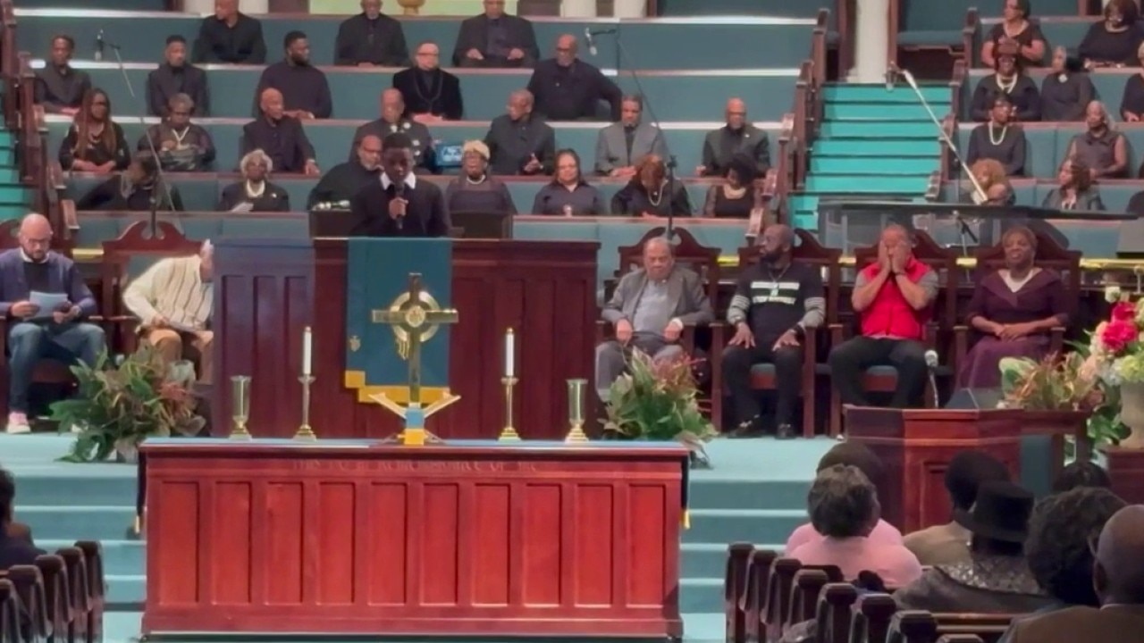 Andrew Young leads 'Souls to the Polls' at Decatur church