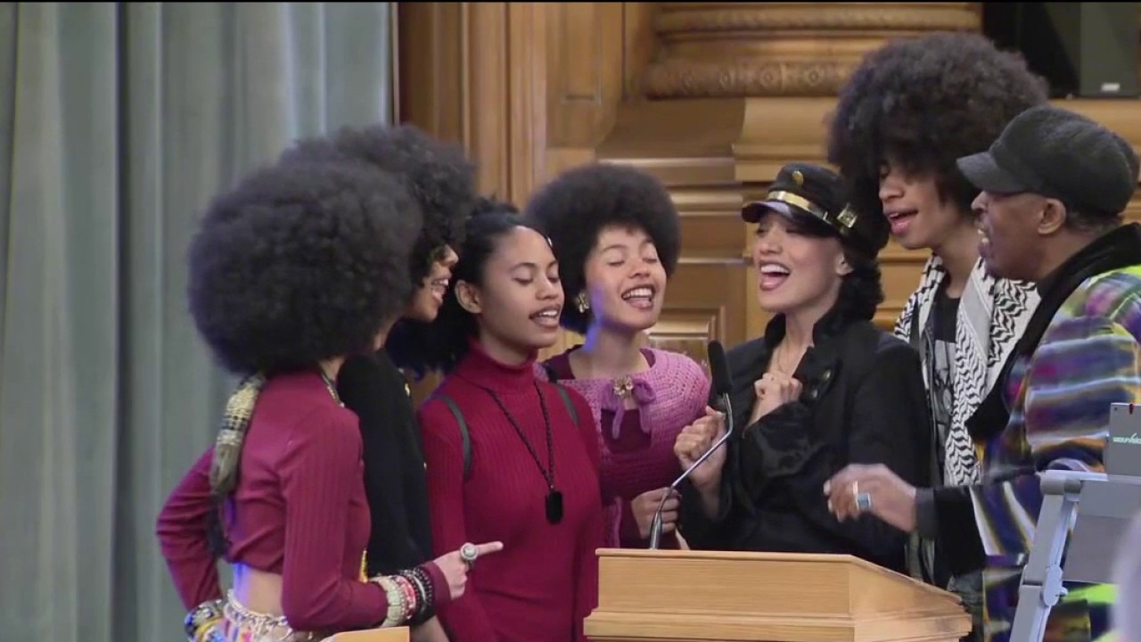 SF honors Curtis family for their music 