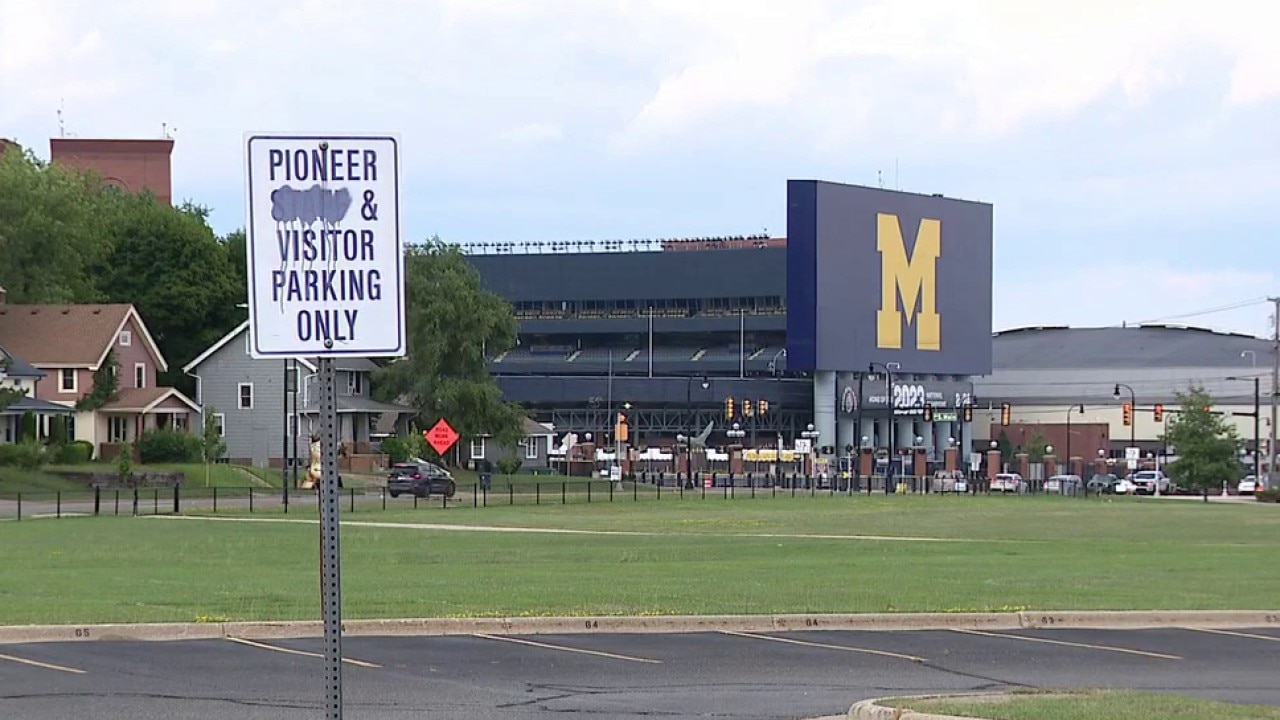 Morgan Wallen concert presenting parking challenges