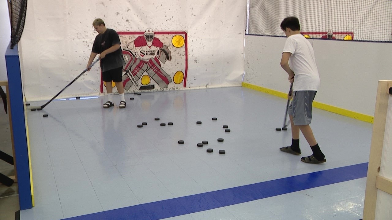 AZ business offers cool place for hockey practice