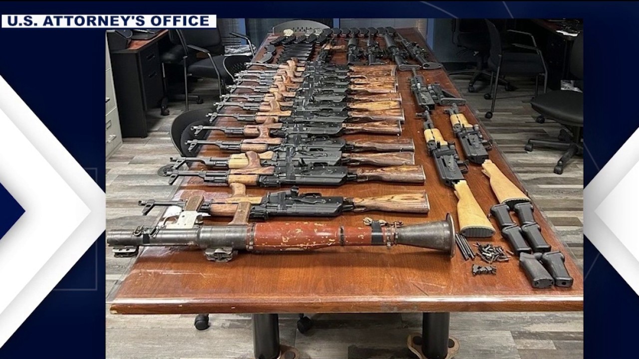 AZ woman accused of trying to smuggle guns into Mexico