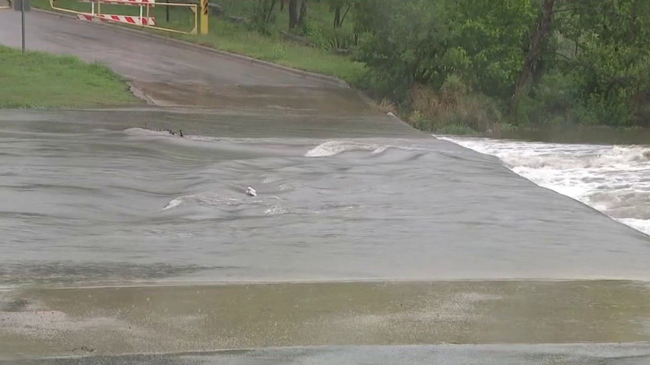 Austin weather: Crews deal with cleanup after lots of rain
