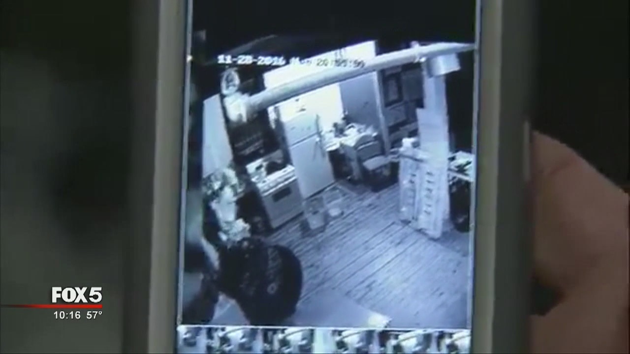 Thieves steal Christmas toys