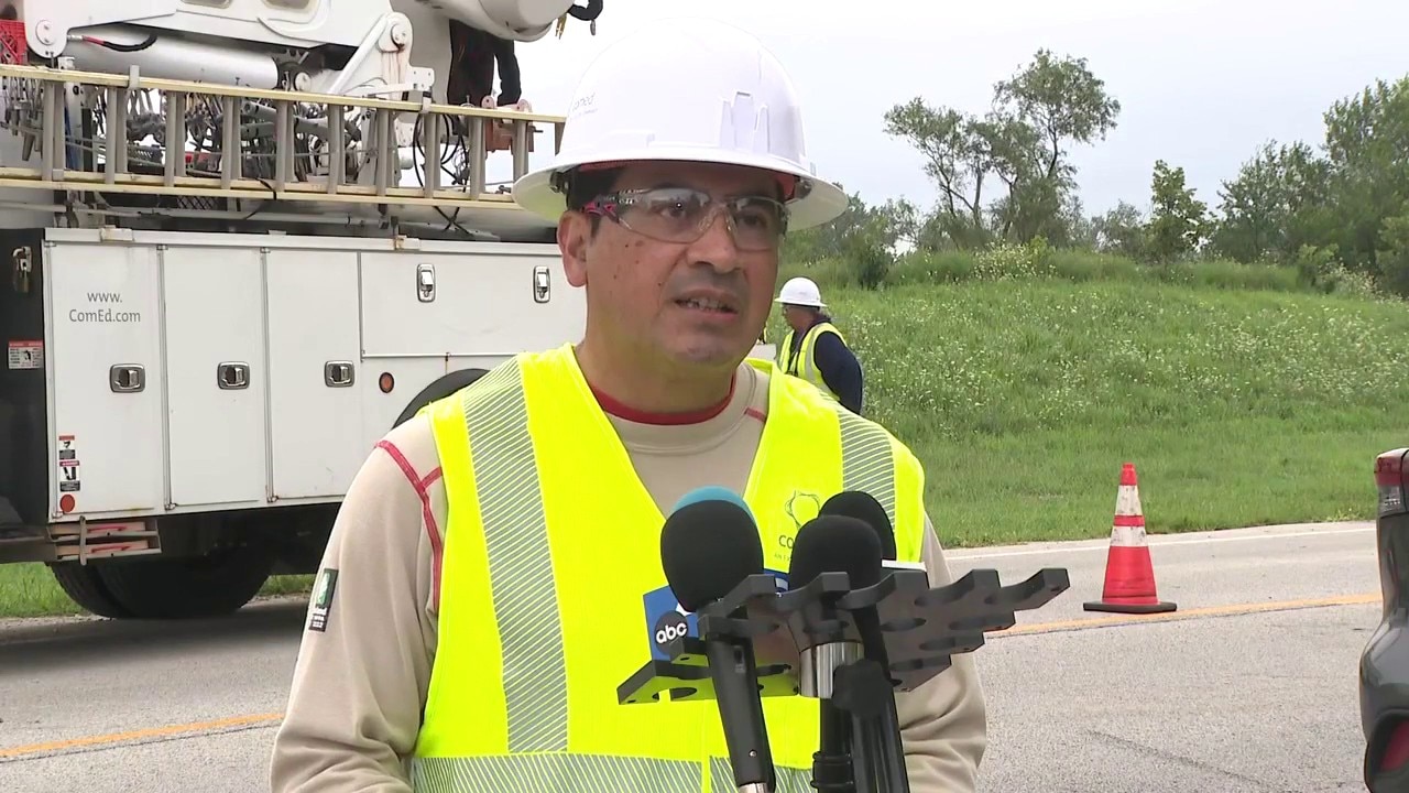 ComEd gives update on restoring power after severe storms