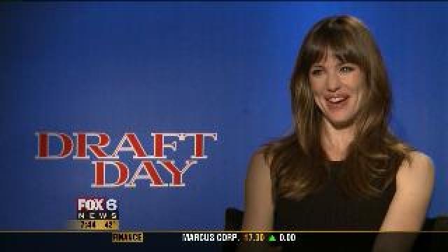Jennifer Garner talks about her role in Draft Day