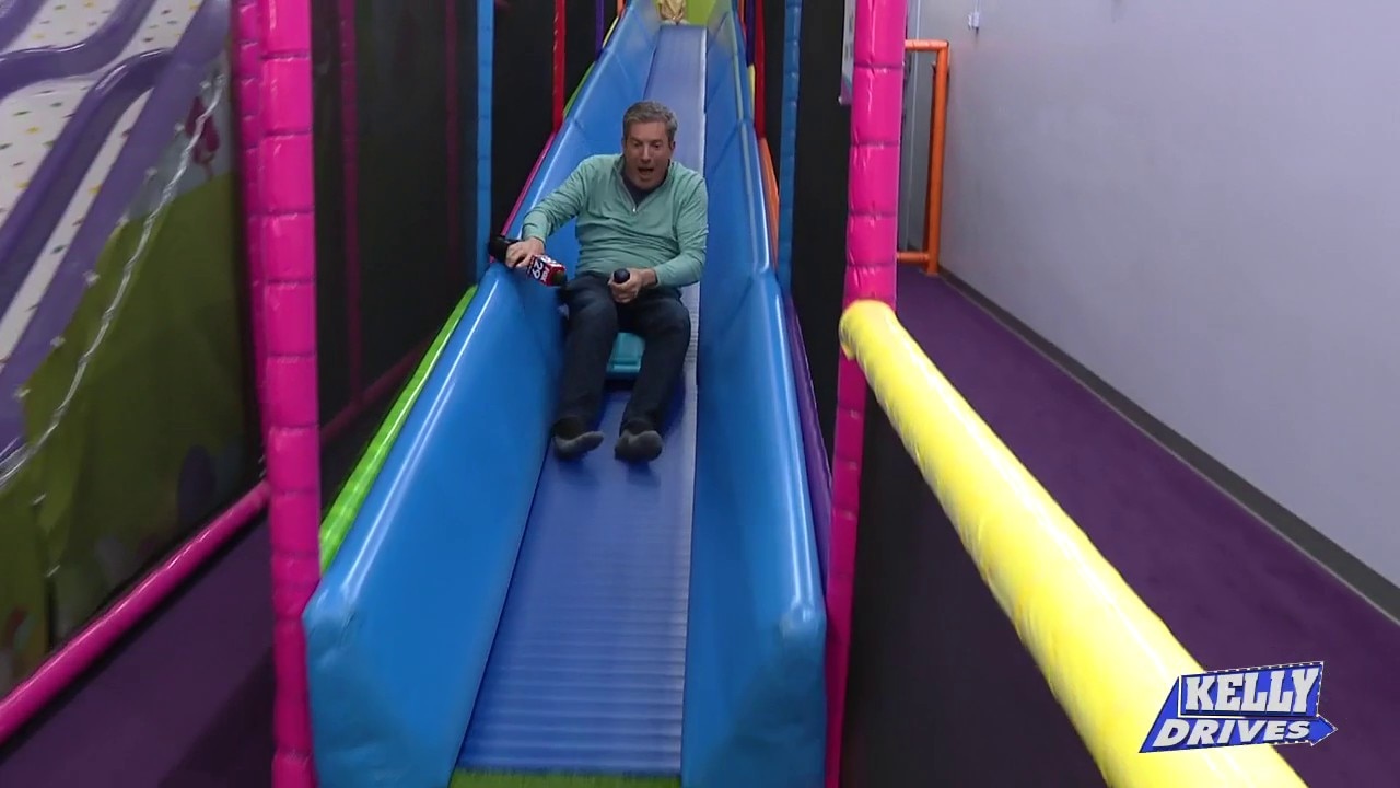 Kelly Drives: Kids Playground, New Orleans/Italian Restaurant, Tex-Mex BBQ, Coffee, and Thai Food