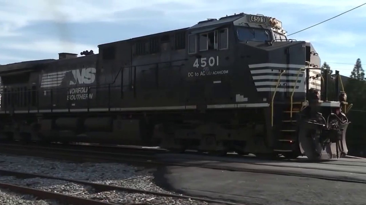 Inside Norfolk Southern's Midtown Atlanta network operations center