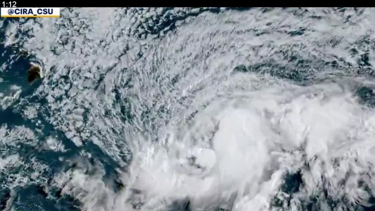 Hawaii prepares for possible hurricane landfall