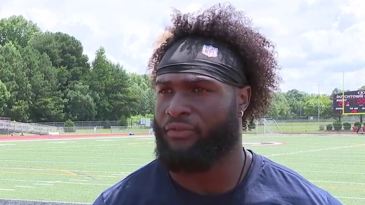 NFL stars host youth football camps in metro Atlanta