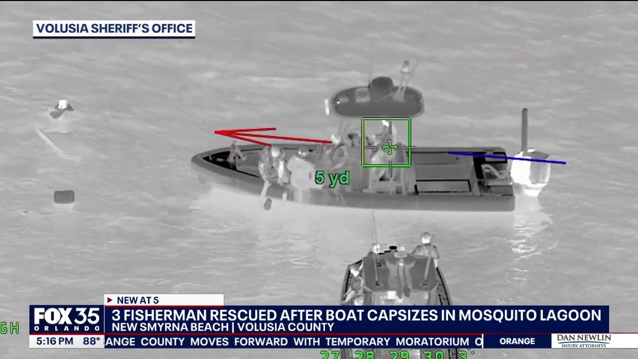 3 rescued after fishing boat capsizes in Mosquito Lagoon
