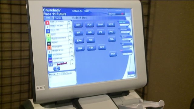 Chip learns the basics of betting ahead of Kentucky Derby