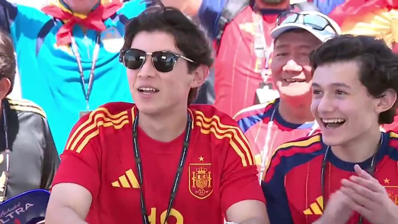 Fans celebrate at LA Stadium after Spain's win against Austria