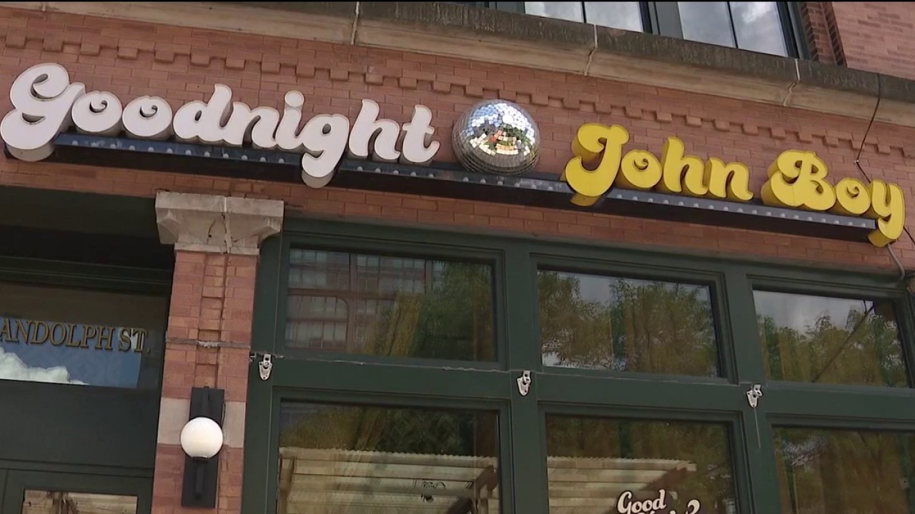 Popular Chicago nightclub's new 23+ age policy sparks debate