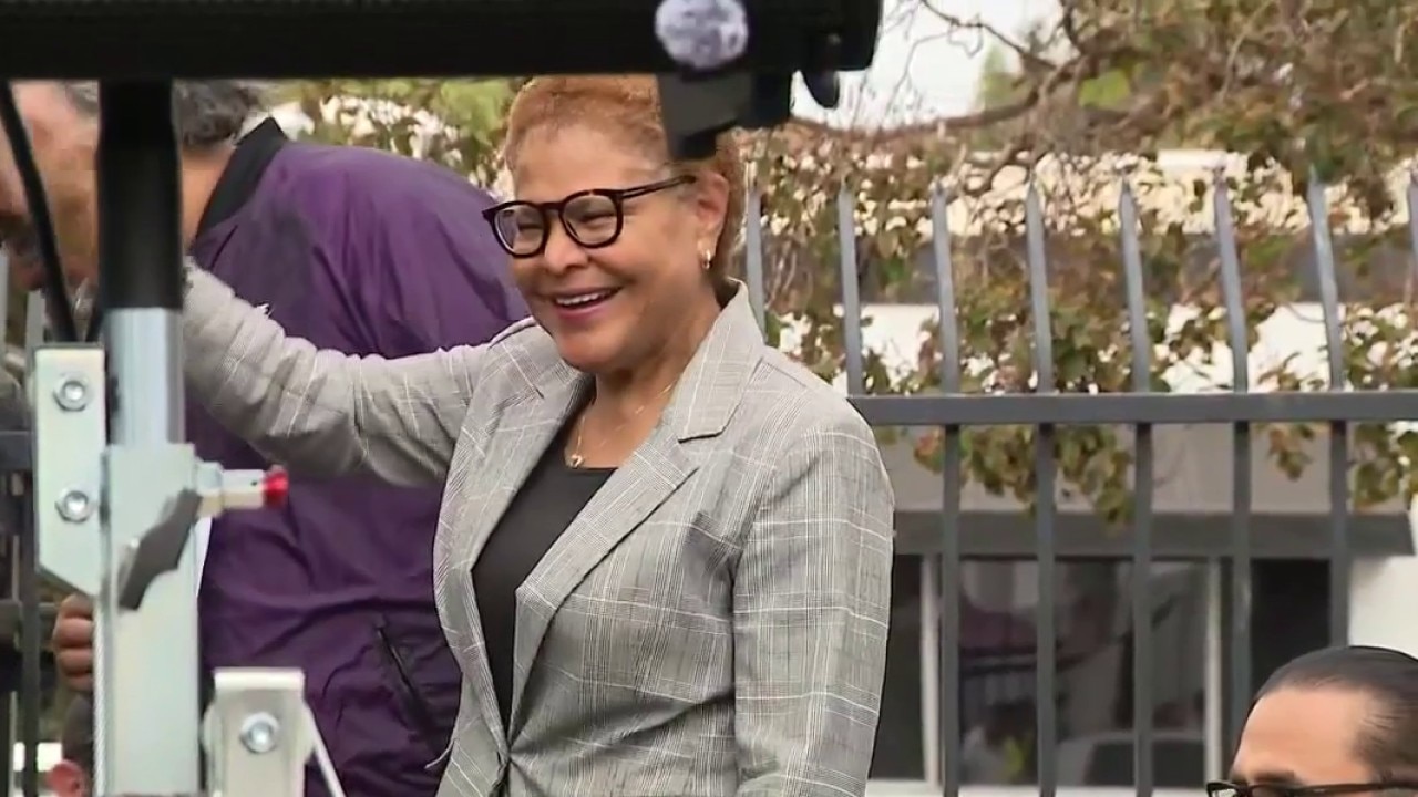 LA mayoral candidates' final push