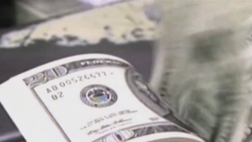 Illinois treasurer returns up to $5K to thousands of residents