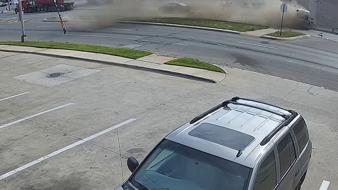 Detroit carjacking ends in car crash on Livernois and Waverly