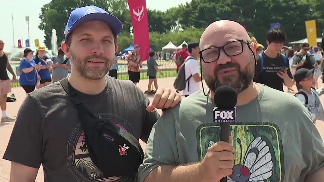 Pokemon GO takes over Chicago's Grant Park | ChicagoLIVE