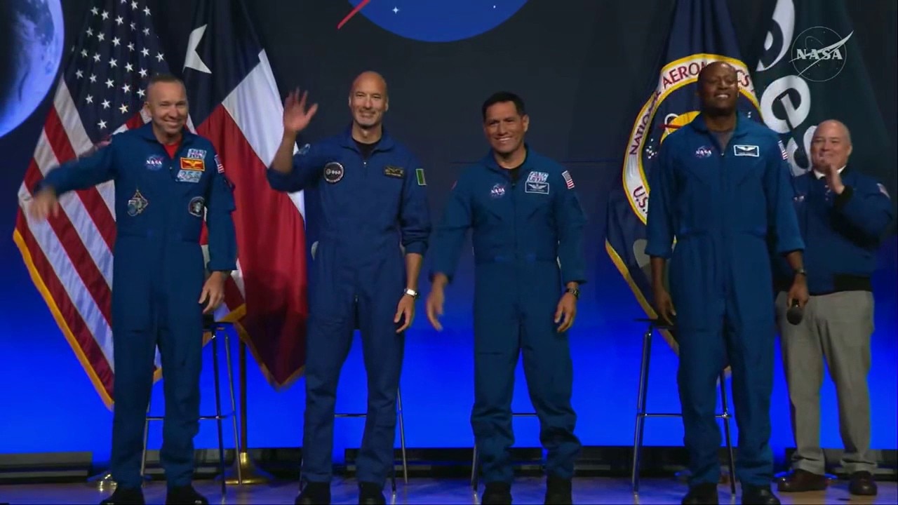 NASA reveals crew for next Artemis moon mission 