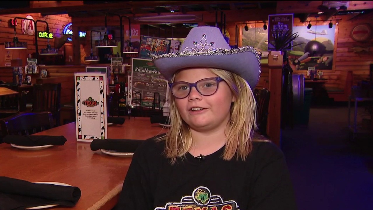 10-year-old Arizona girl gets big surprise after writing letter to Texas Roadhouse