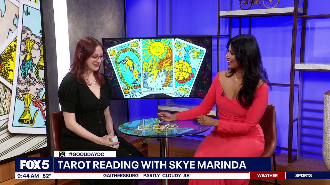 Tarot reading with Skye Marinda