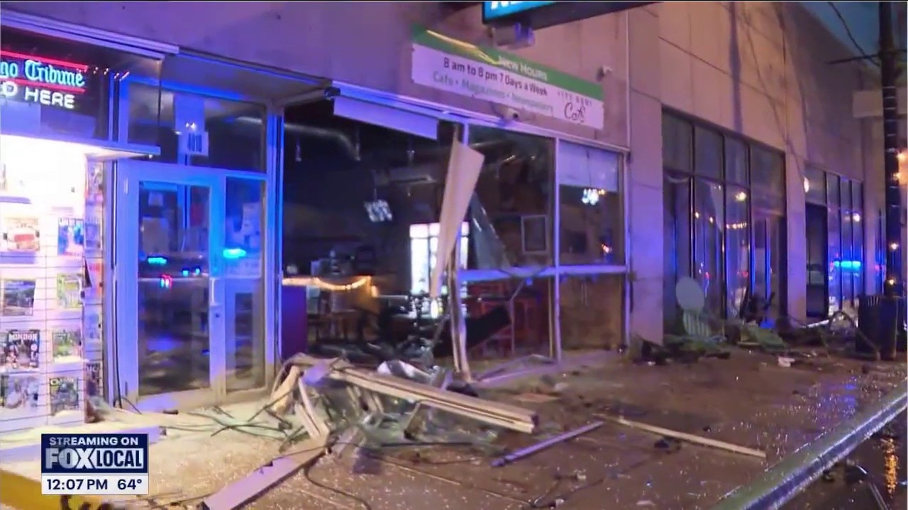 4 arrested after stolen car crashes during Chicago police chase on NW Side