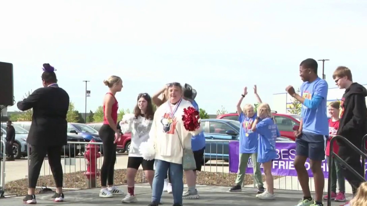 Best Buddies Friendship Walk in Oconomowoc