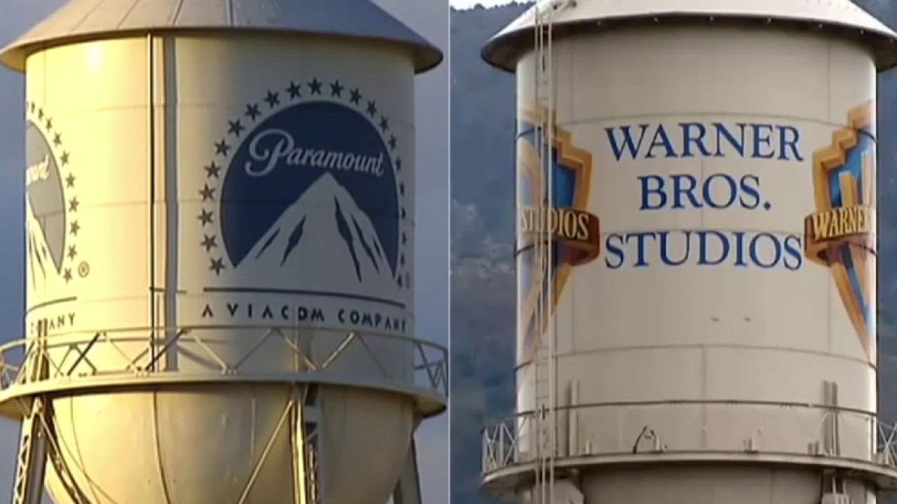 Paramount delays planned Warner merger