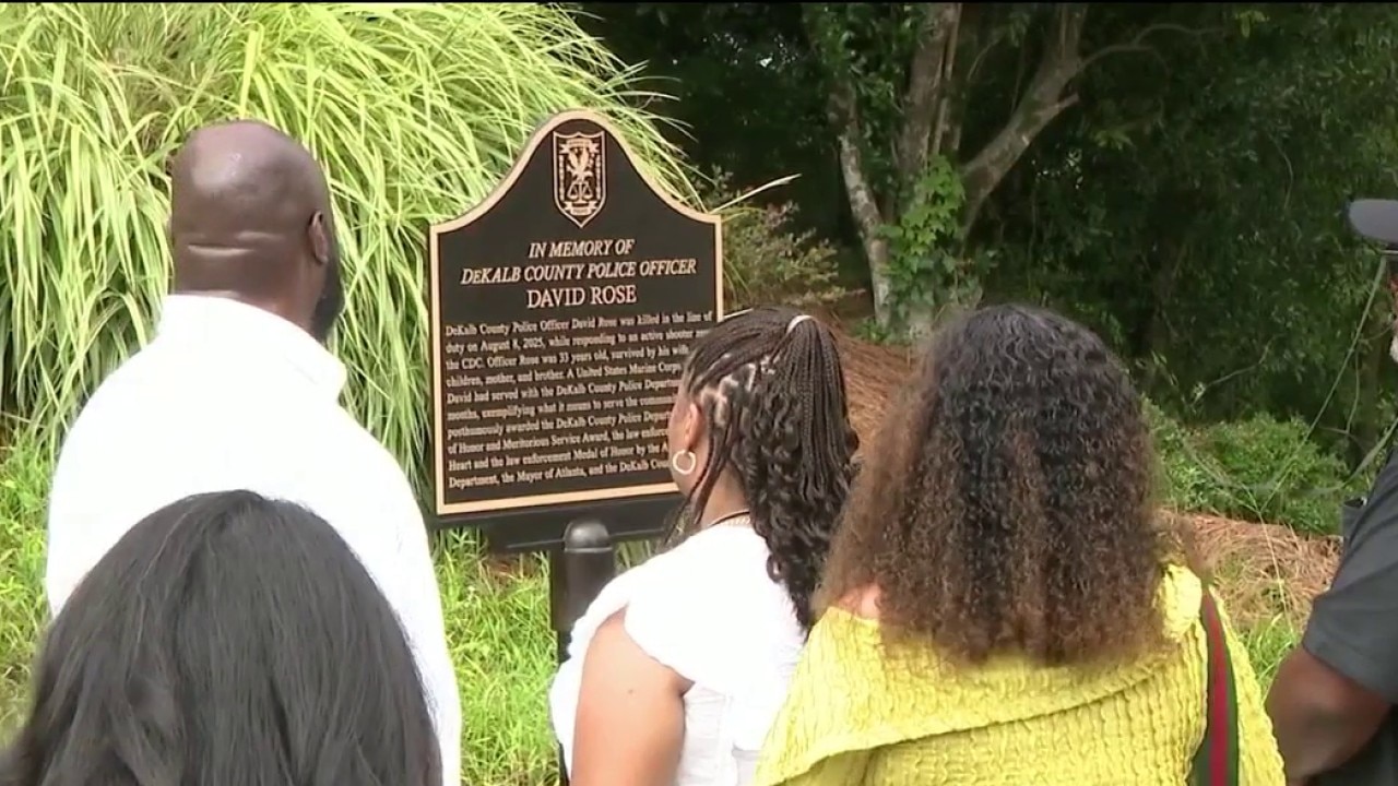 New plaque in honor of fallen officer David Rose