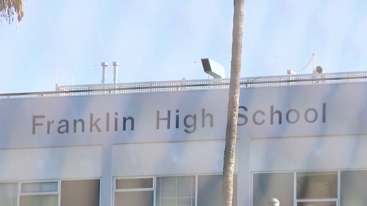 18-year-old student dies in fall from Franklin HS balcony