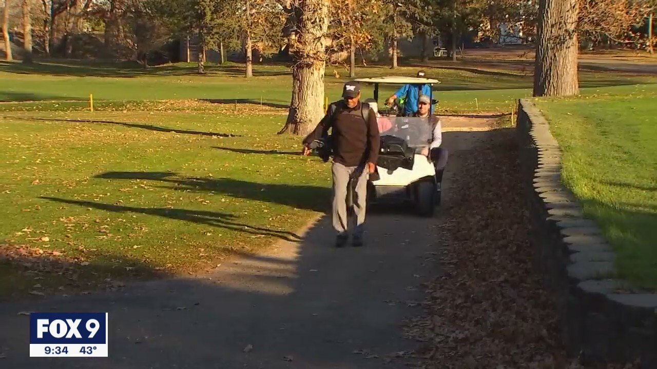 Golfers take up last few chances to enjoy this season